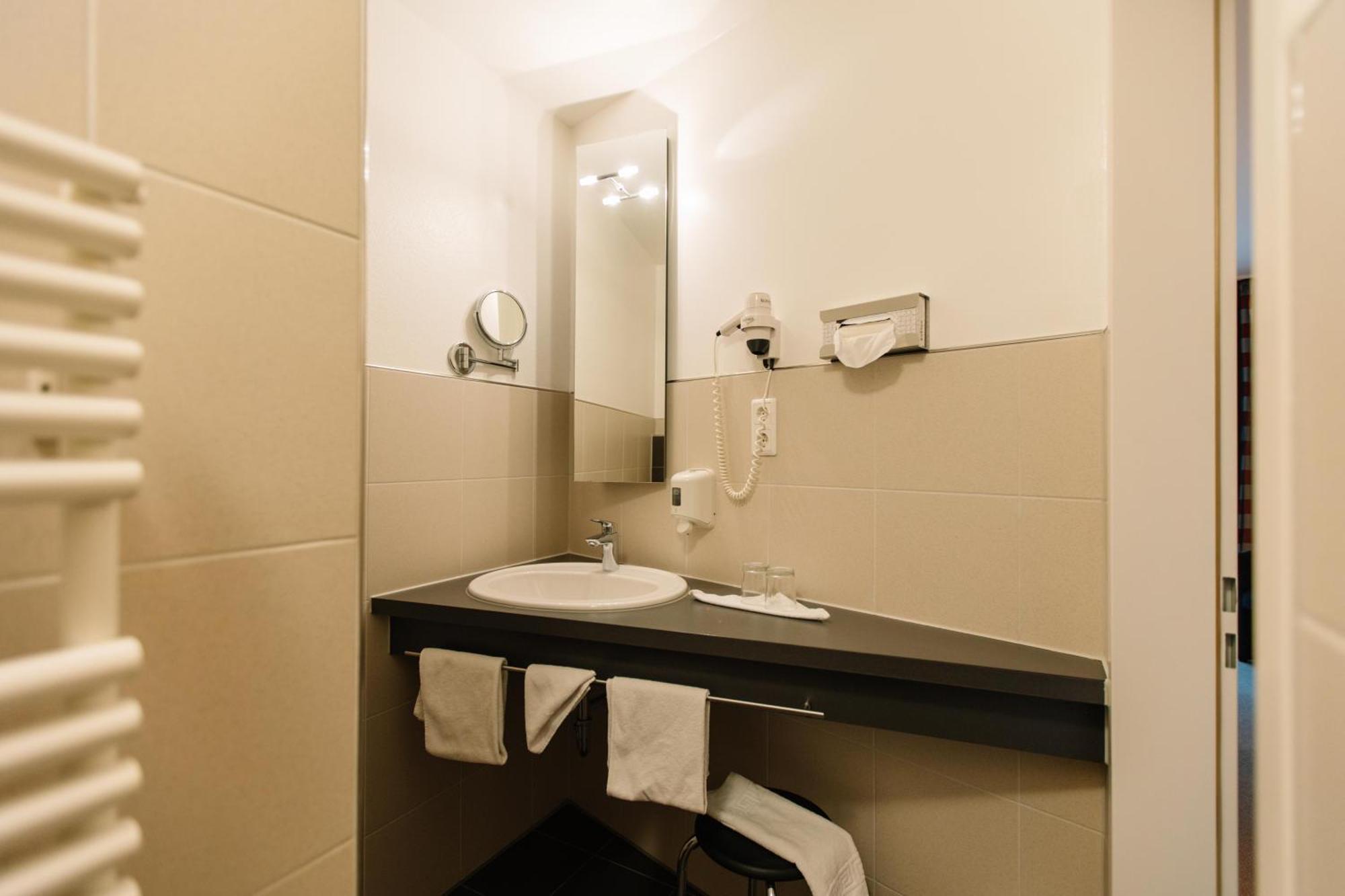 Landhotel Gasthof Drexler Gbr Фюрщенфелдбрук Екстериор снимка